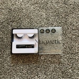 Magnetic false lashes never used